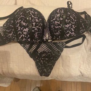 Victoria Secret Bombshell 32D